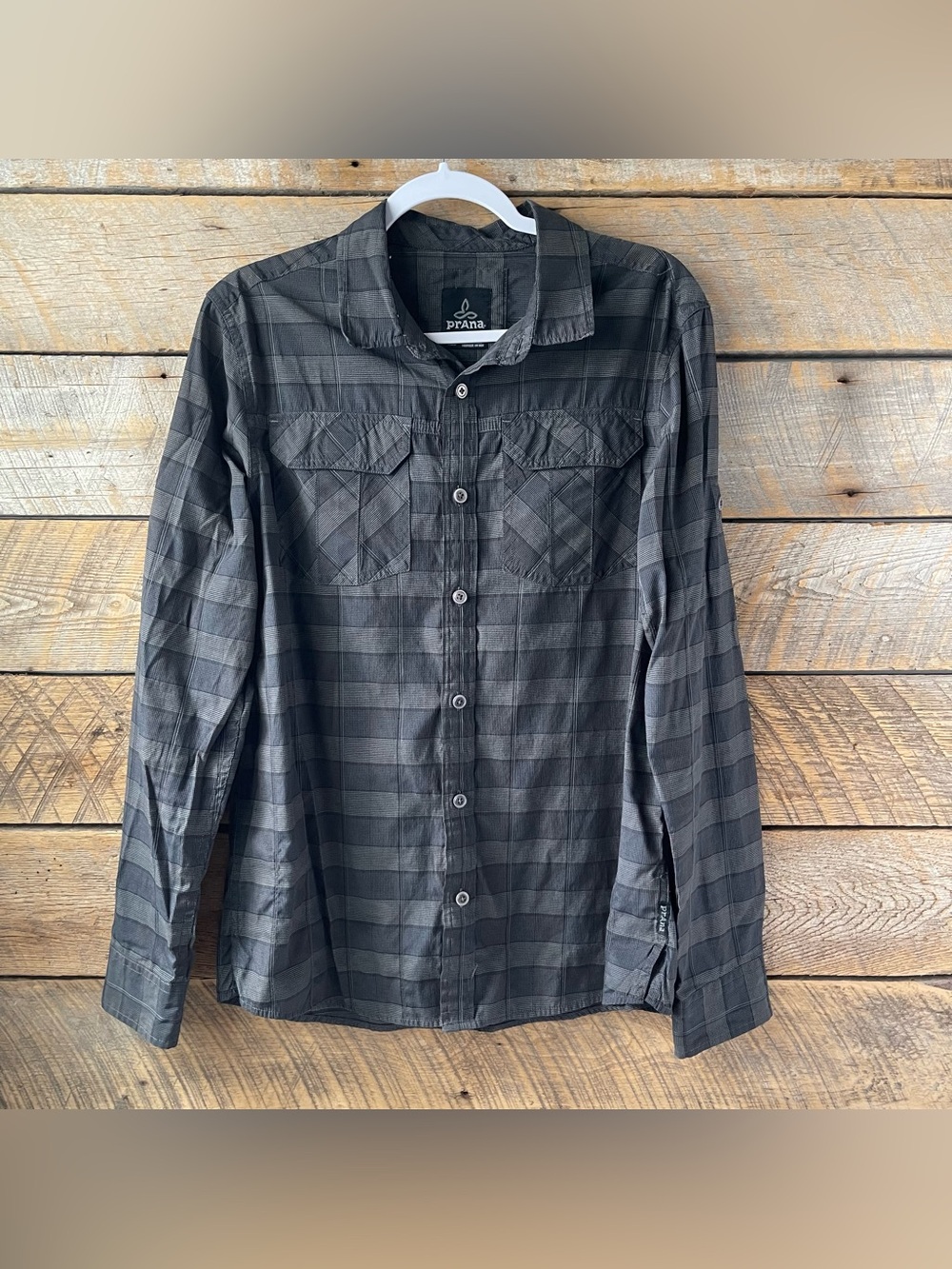 Prana Terrain Shirt Mens Medium Long Sleeve Button Up Hiking Outdoors Casual